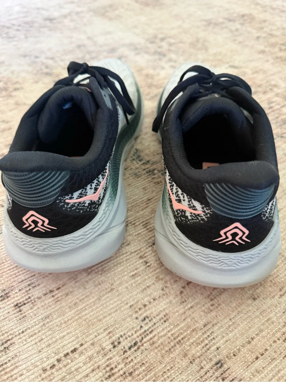 Hoka Women's Challenger ATR 7 White, Black & Green